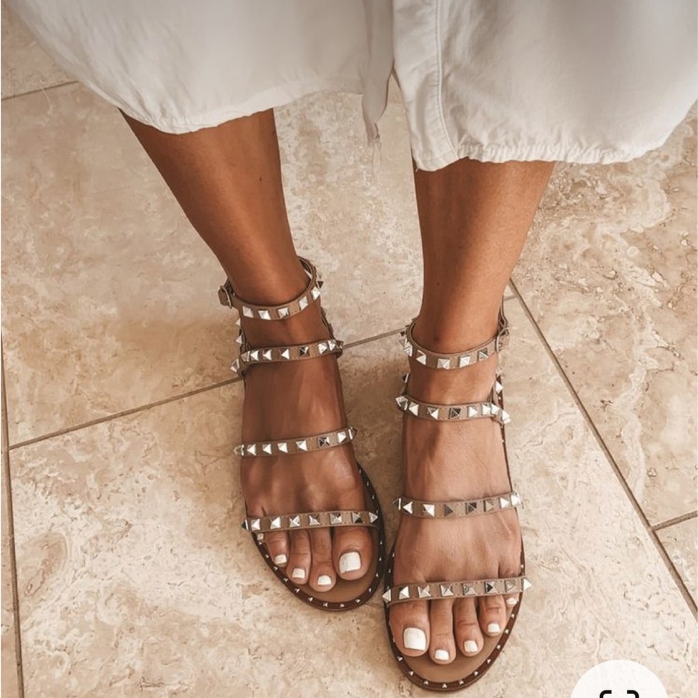 Steve Madden studded sandals size 6.5